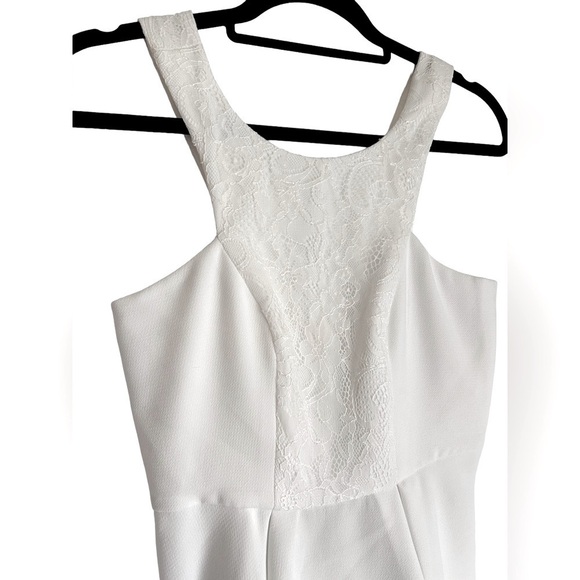 BCBGeneration Contrast Lace-Panel Dress- White/ Size 0 - Picture 6 of 9